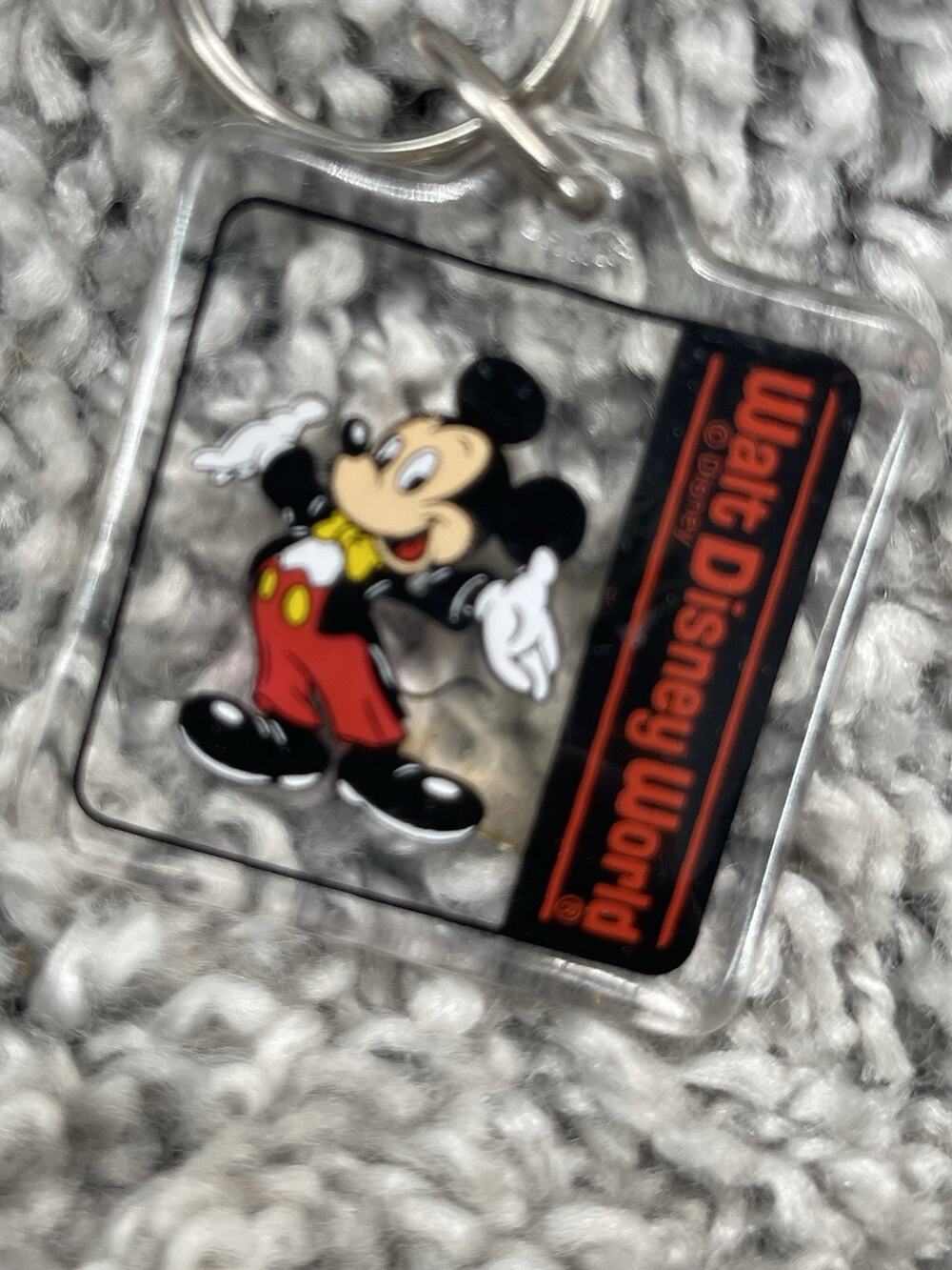 Vintage 90's Disneyland Mickey Mouse Acrylic Keychain Walt Disney World